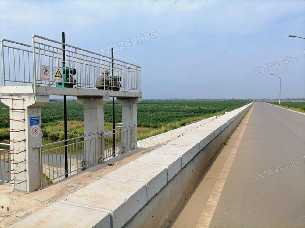 清河门公路旁渠道闸门