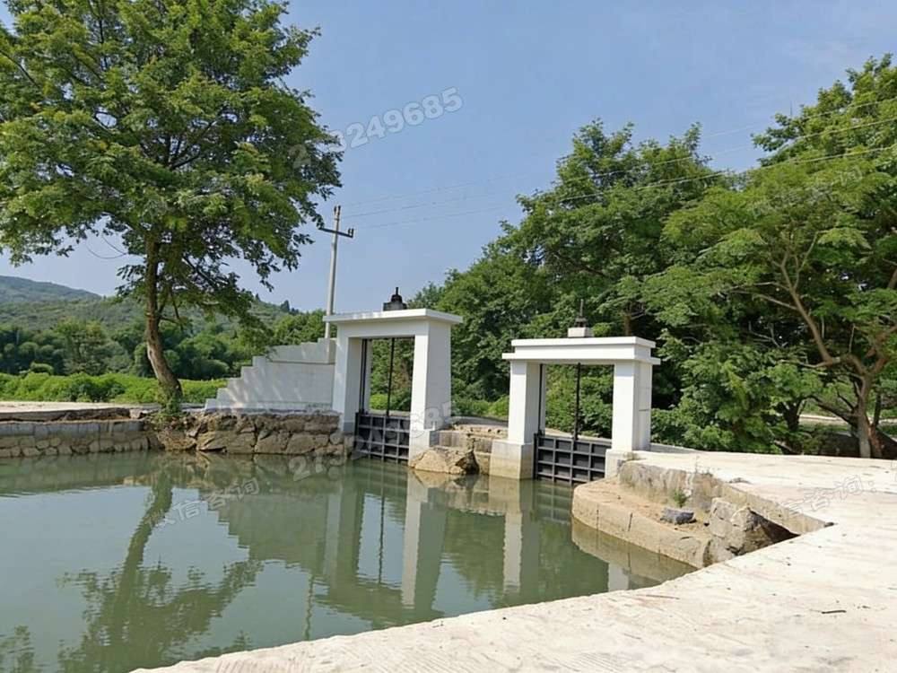 铜山水库双门铸铁闸门