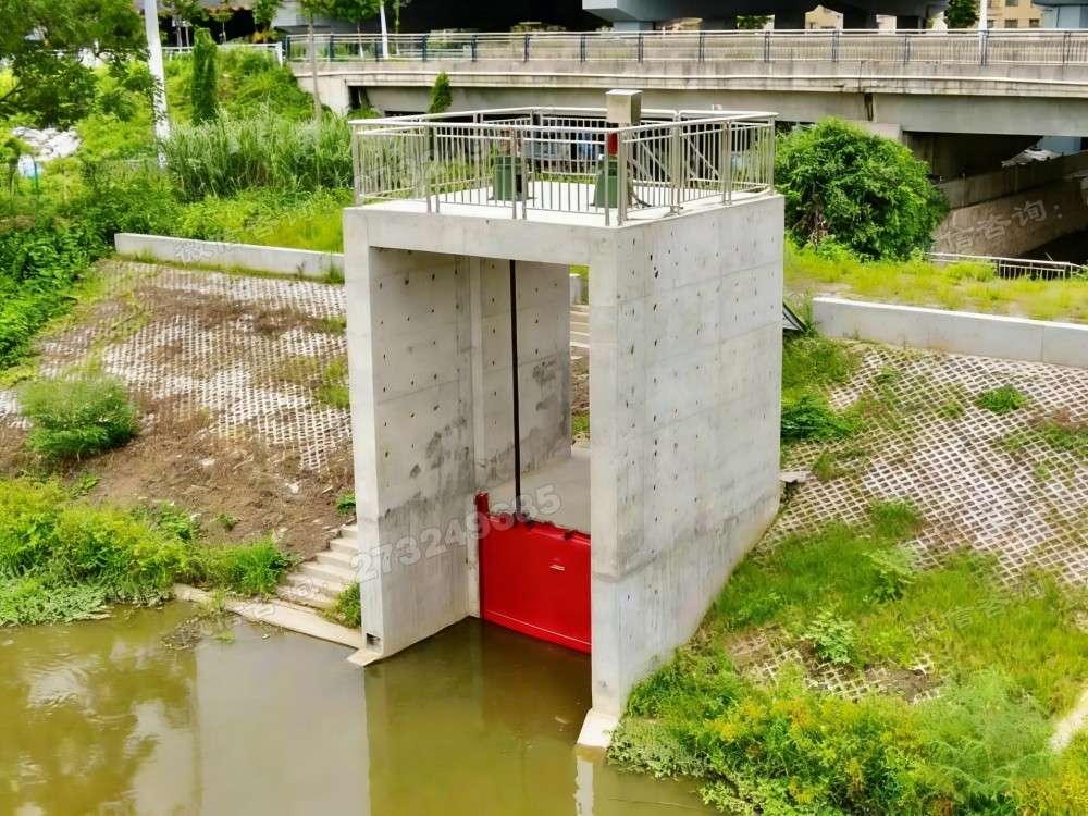 渝水桥下涵闸铸铁闸门
