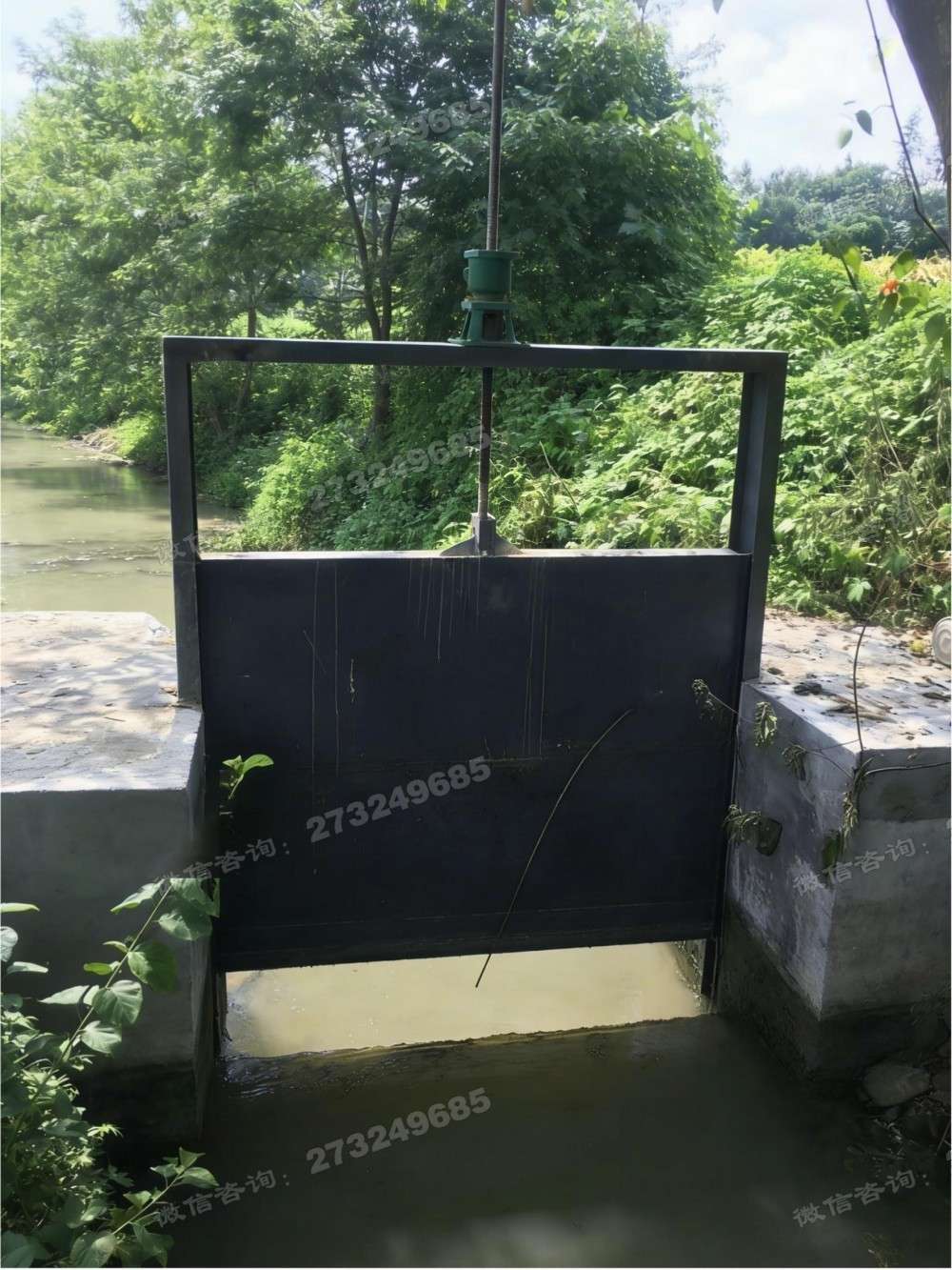 济宁灌区黑色钢制闸门
